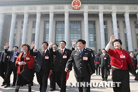 	ʮ�ߴ�������᳹��ᾫ�� ��ʵ��ѧ��չ��